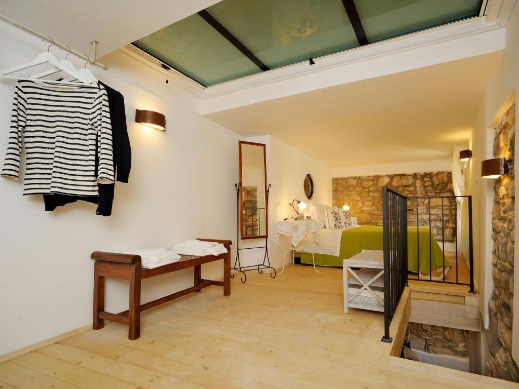Residenza Matarazzo E Le Sue Soffitte Apartment Castellabate Bilik gambar