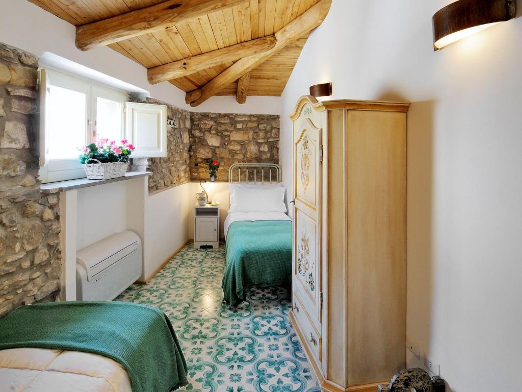 Residenza Matarazzo E Le Sue Soffitte Apartment Castellabate Bilik gambar